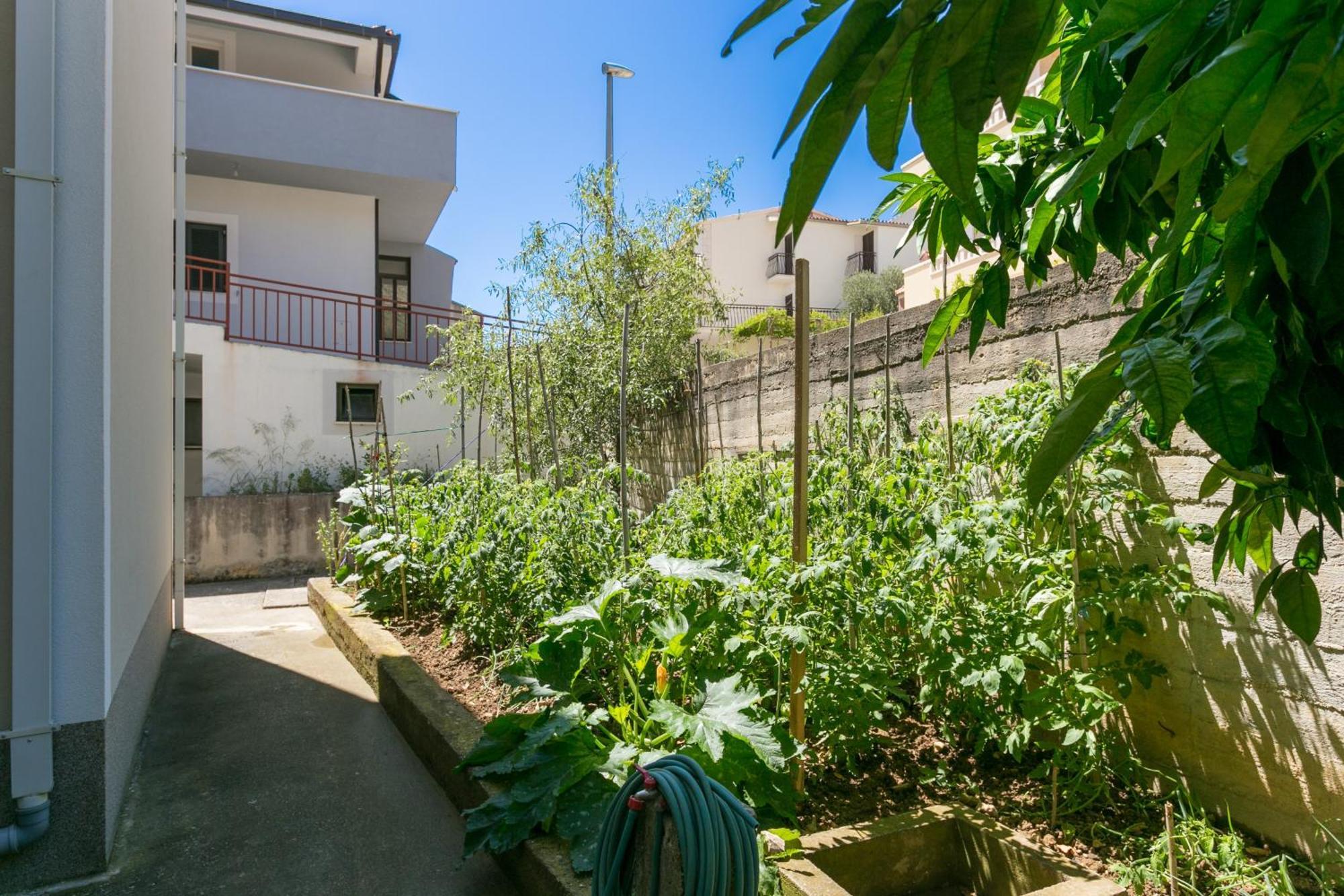 Apartments With A Parking Space Podstrana, Split - 17586 Exterior foto